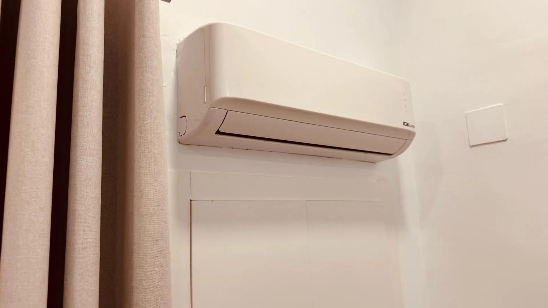 Mia'S Benalbeach Apartment 베날마데나코스타 0*,  스페인