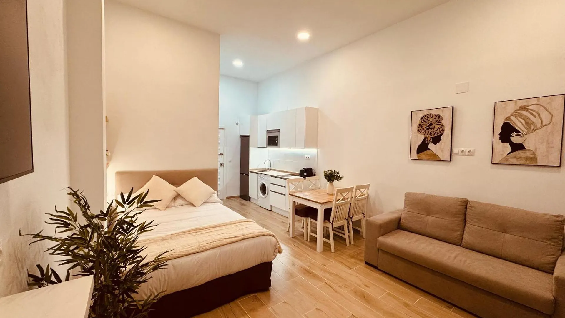 Mia'S Benalbeach Apartment 베날마데나코스타 스페인